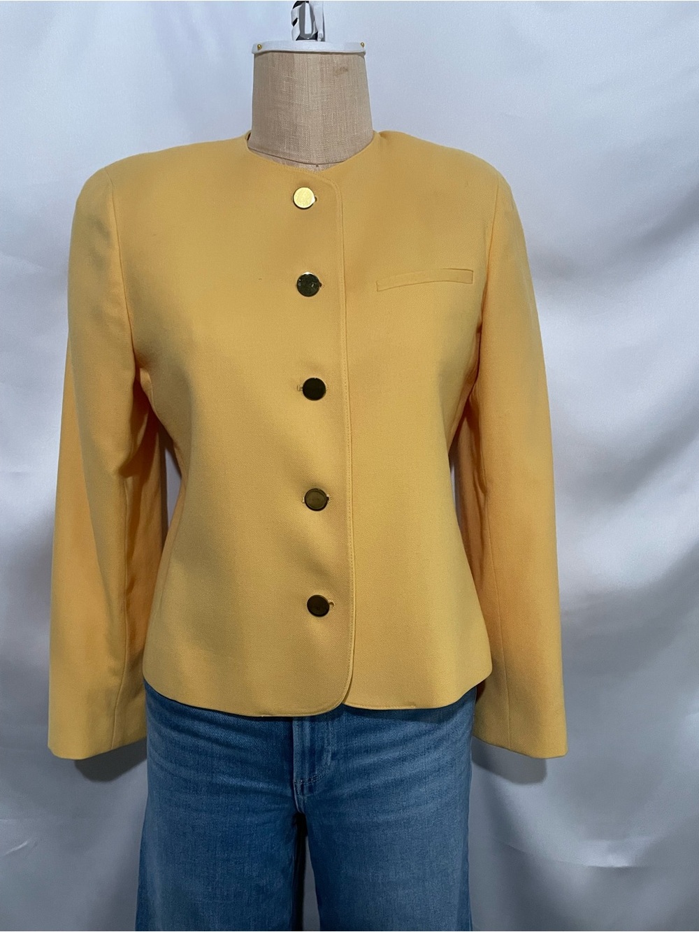 Vintage Evan-Picone Petites Butter Yellow 100% Wool Blazer | Gold Buttons | Size
